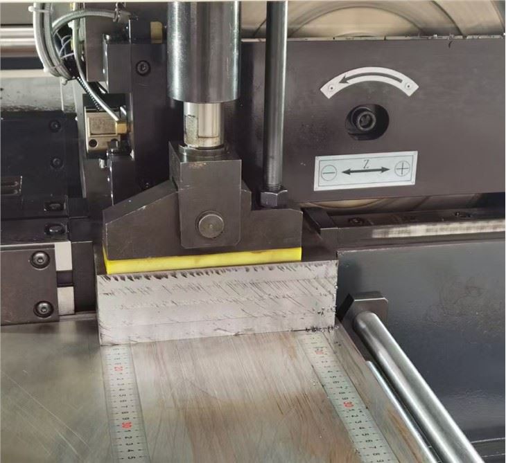 Very Professional High Productivity CNC Sawing And Milling Machine